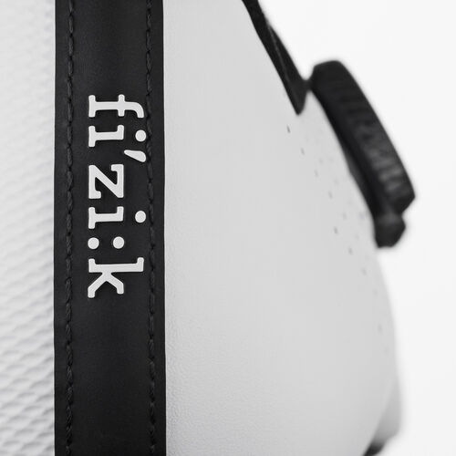 FIZIK VENTO INFINITO CARBON WHITE/BLACK 45