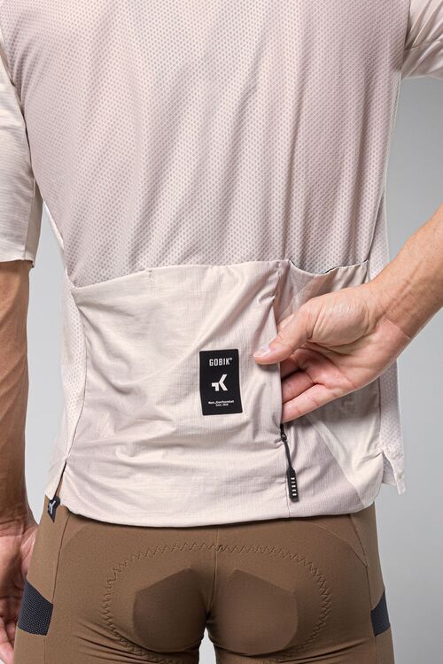 Camiseta Gobik Volt Hombre Tofu S