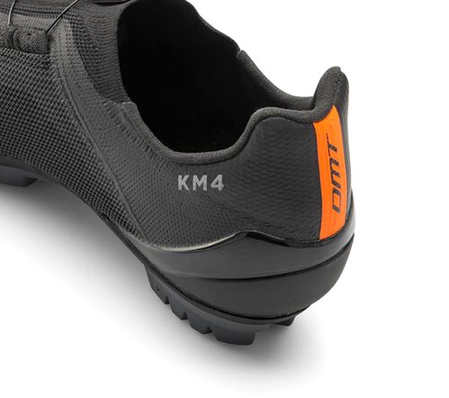 DMT KM4 BLACK / BLACK 43